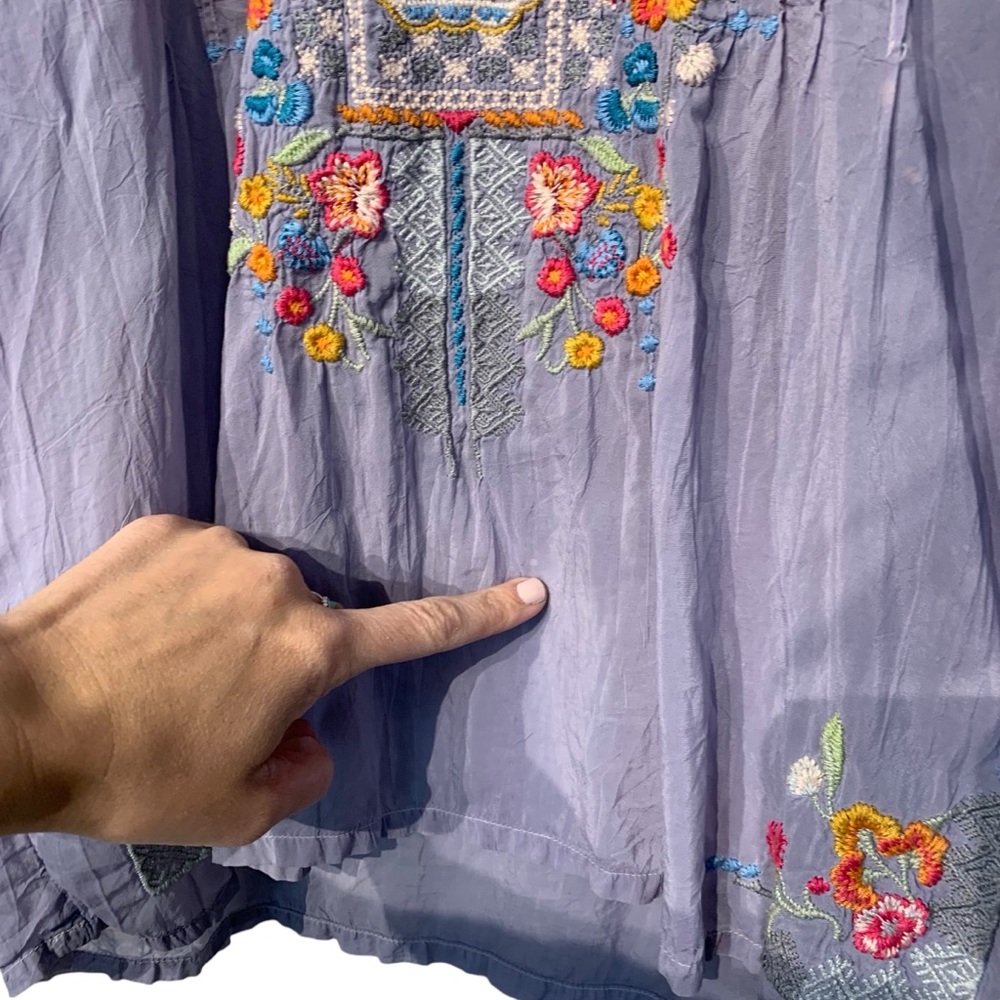 Johnny Was Lilac Embroidered Boho Tunic Top Floral Silk Blend Small - Picture 8 of 16
